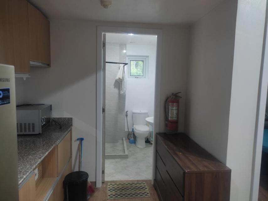 Mactan Airport Cebu Accommodation Lapu-Lapu City Bagian luar foto